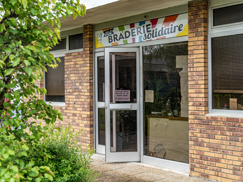 La Braderie solidaire ADM, les boutiques à Guyancourt - les photos