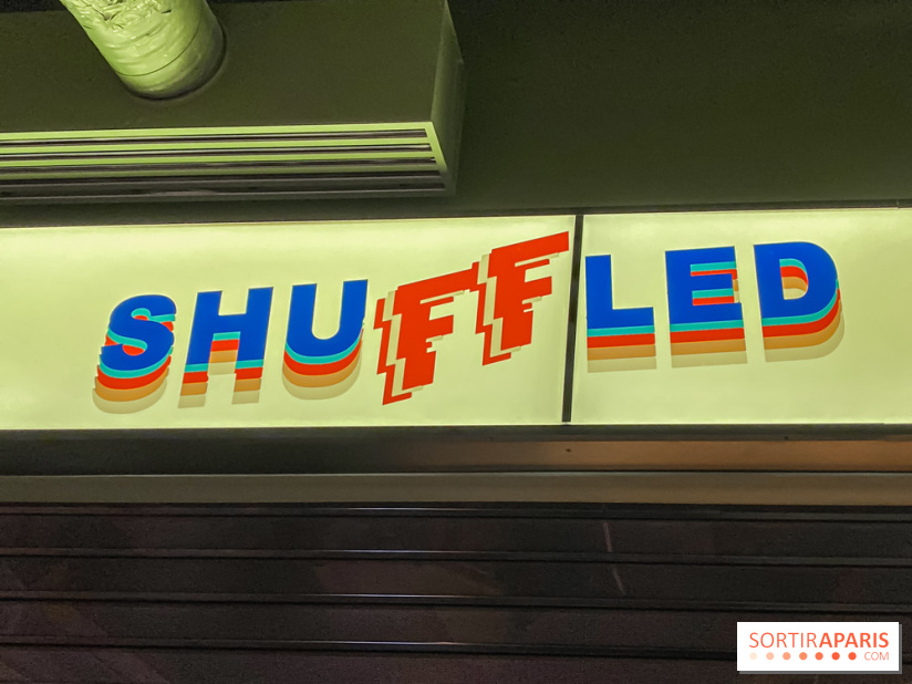 Shuffled, l'enseigne de shuffleboard à Boom Boom Villette - IMG 8525