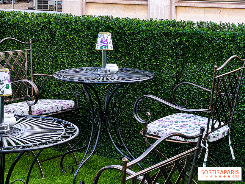 Le Marta, le bar à cocktails perché sur le rooftop de l'Hôtel Barrière Fouquet's Paris tout l'été