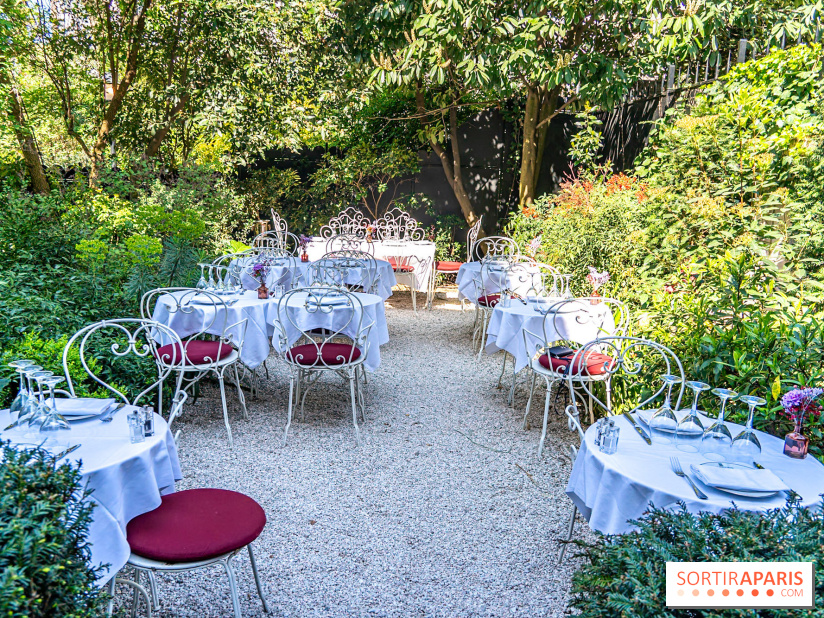 Terrasse de l'Hôtel Particulier, le jardin verdoyant au cœur de Montmartre - photo