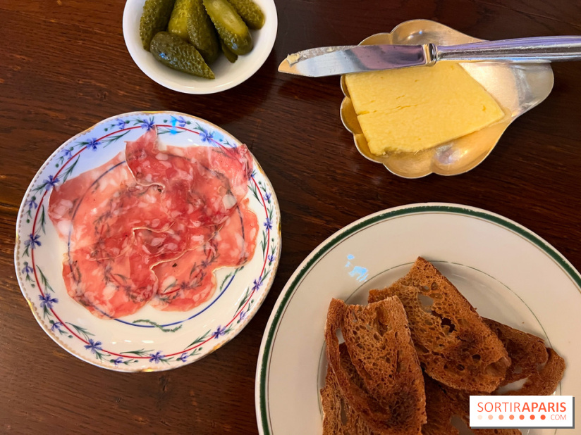 Aux Lyonnais - Beurre, pain, charcuterie