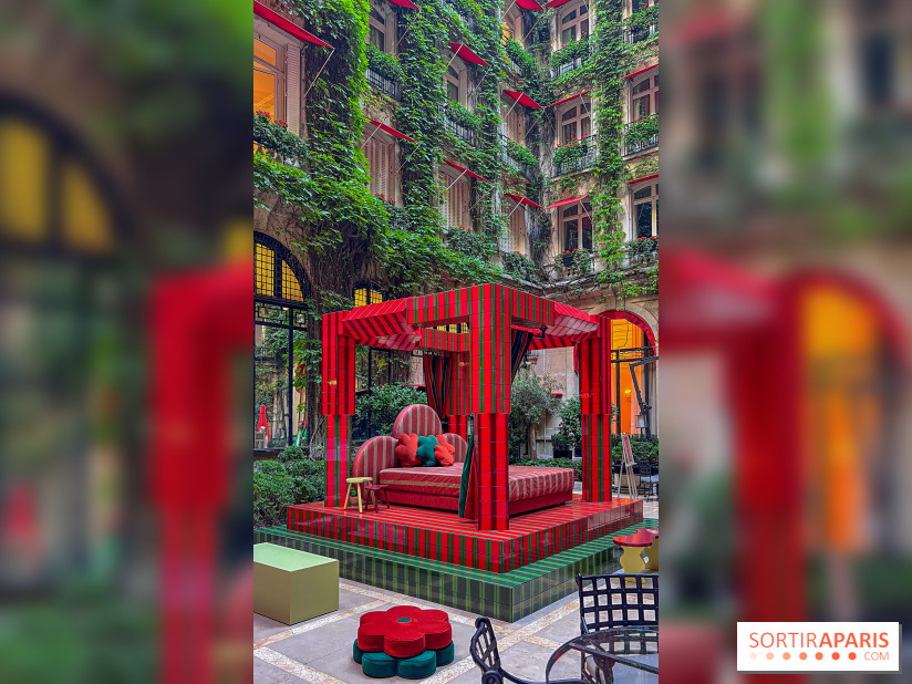 Plaza Athénée : une installation design XXL gratuite signée Uchronia exposée dans la cour du palace