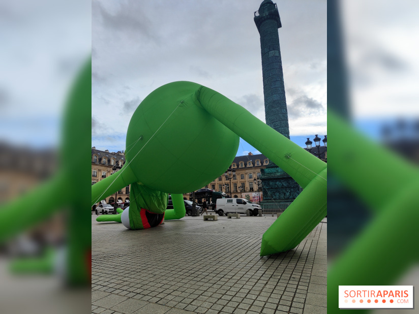 Art Basel Paris 2025 : Kermit la Grenouille s'installe sur la place Vendôme  - fotor 1760961503050