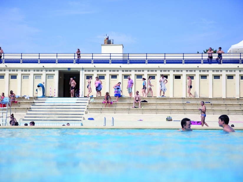 BETHUNE Piscine de Bruay la Buissière © Brigitte Beaudesson