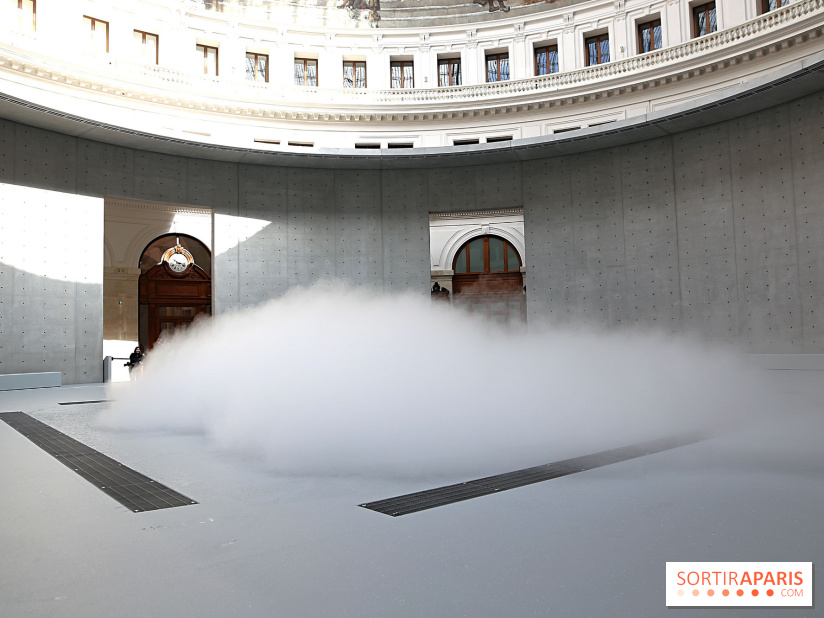 Fujiko Nakaya : nos photos de sa sculpture de brouillard à voir à la Bourse de Commerce