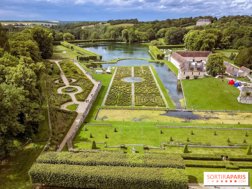 Le Domaine de Villarceaux et ses deux châteaux - photos - DJI 0031 D