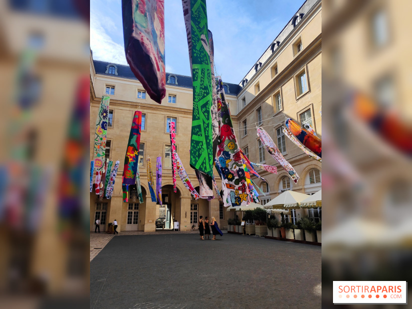 Des Genki-nobori dans le ciel de l'Hôtel de la Marine : une installation colorée à voir gratuitement