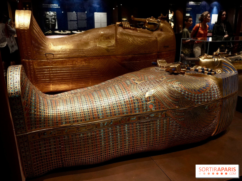 Le sarcophage doré de l’exposition Toutânkhamon - Toutankhamon : son tombeau et ses trésors