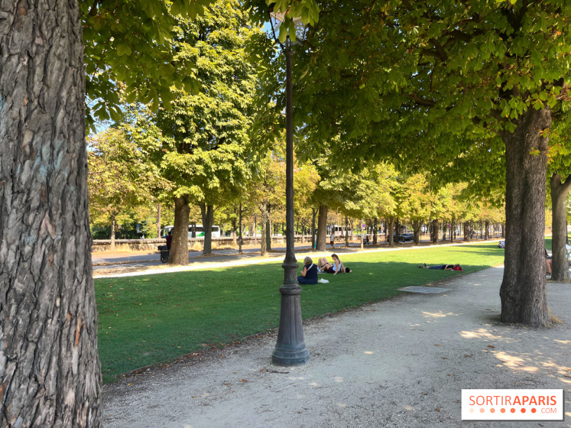 La promenade du Cours de la Reine, une ancienne promenade royale le long des quais de Seine