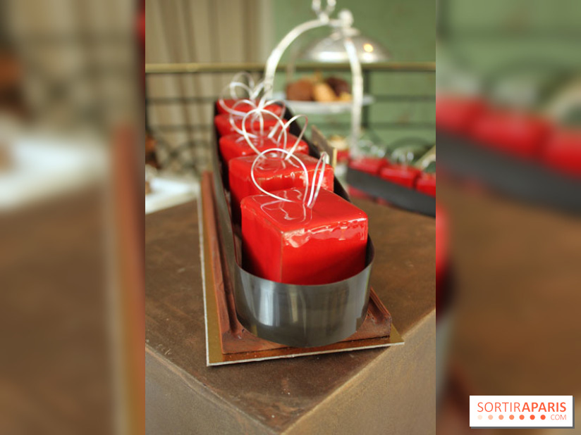 La Bûche Shangri-La Hotel 2013 by François Perret