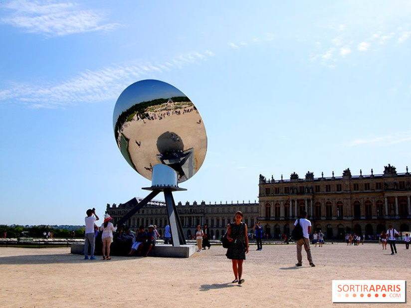Sky Mirror d'Anish Kapoor au Château de Versailles