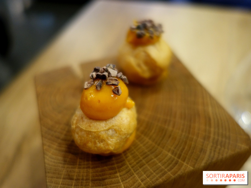 Accents Table Bourse à Paris