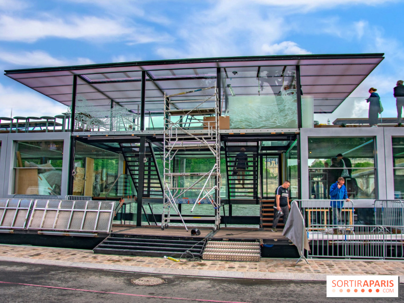 Fluctuart, premier centre d'art urbain flottant au monde, ouvre ses portes