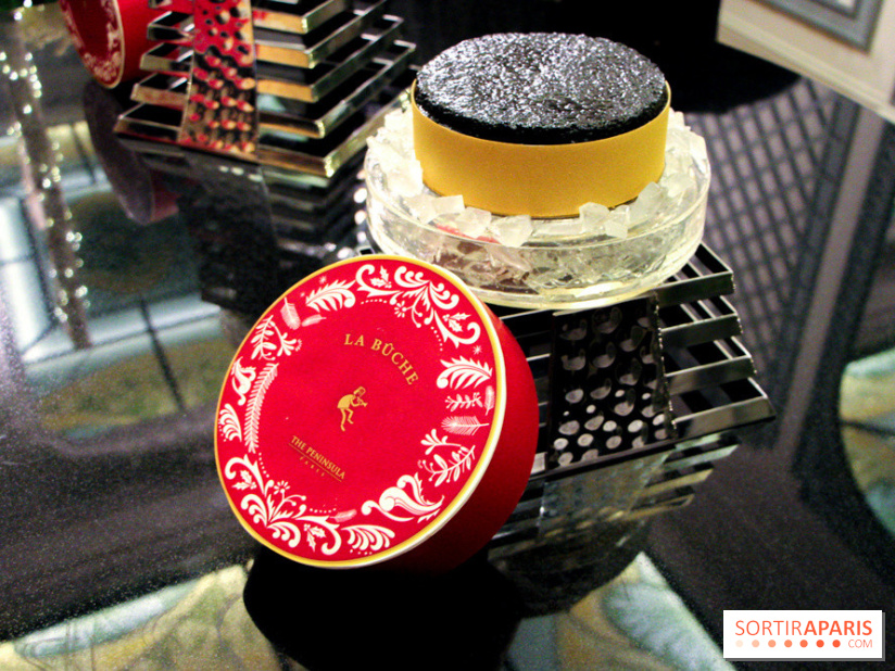 Bûche de Noël 2020 au Peninsula Paris : nos photos