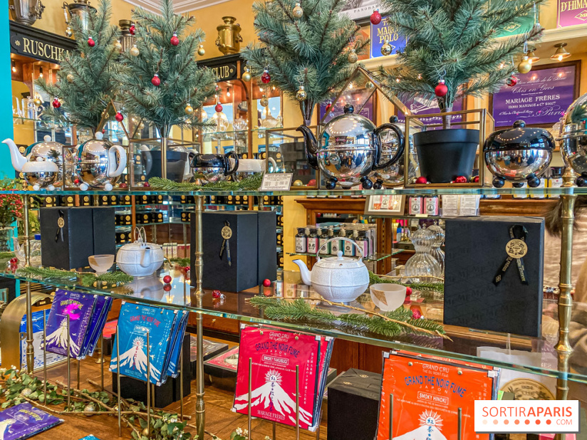 Photos : Bûches et créations de Noël 2020 chez Mariage Frères