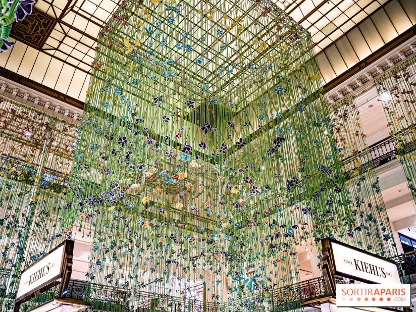 Les fleurs de Thebe Magugu au Bon Marché