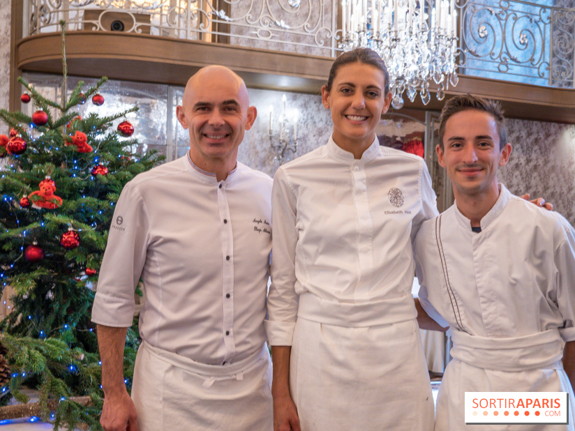 Photos : Bûche de Noël du Plaza Athénée 2021 et galette des rois 2022