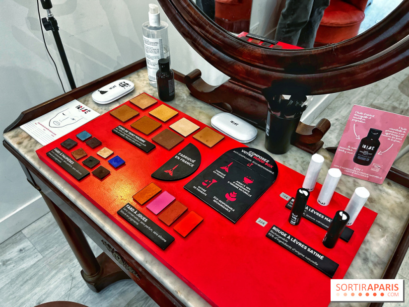 Fête des Mères 2022 : un atelier beauté pour apprendre à se maquiller entre mère et fille