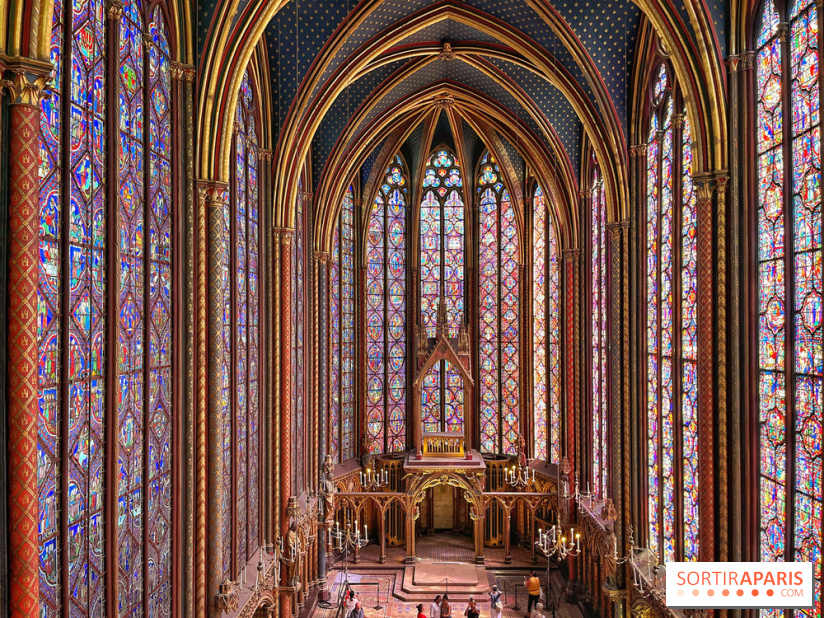 La Sainte-Chapelle et ses 1113 vitraux, un véritable joyau gothique à Paris