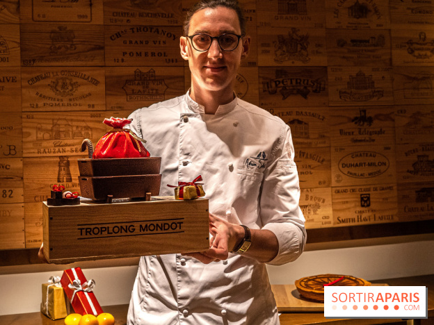 La Bûche de Noël d'Adrien Salavert aux Belles Perdrix de Troplong Mondot 2022 - hotte de vendanges du Père Noël