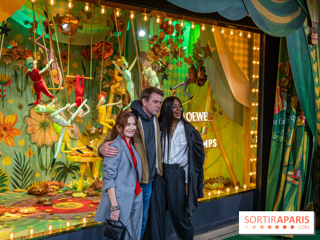 Vitrines de Noël du Printemps 2022, l’inauguration avec Naomie Campbell et Isabelle Huppert