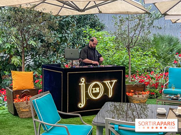 La terrasse cachée du Joy à l'Hôtel Fouquet's 2023 : le jardin de coquelicots - IMG 6332