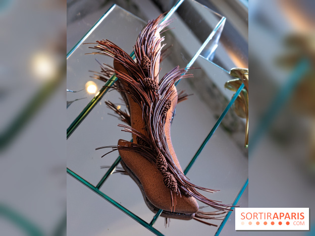 La Bûche de Noël du George V Paris 2023 et la Galette des Rois 2024