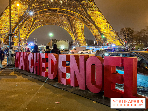 Marché de Noël 2023 au pied de la tour Eiffel - Quai Jacques Chirac