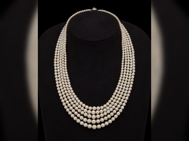 Une exposition de bijoux gratuite : rendez-vous sur les Grands Boulevards à L’École des Arts Joailliers Paris - 42. Collier, vers 1910 Collection Privée © Albion Art Jewellery Institute