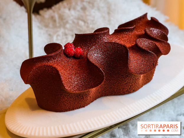 La Bûche de Noël du George V 2024 par Michaël Bartocceti - 0D6A8503