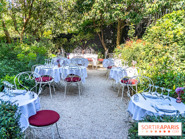 Terrasse de l'Hôtel Particulier, le jardin verdoyant au cœur de Montmartre - photo