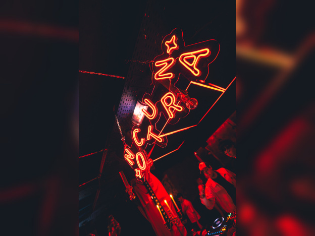 Nocturna au Medusarium De Paris : Une soirée house dans une boîte insolite de Paris - A7300009 Enhanced NR