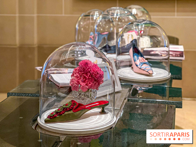 Manolo Blahnik Crillon - 1D66D531 3F6F 485B 9F88 D3F5DDFA7E71