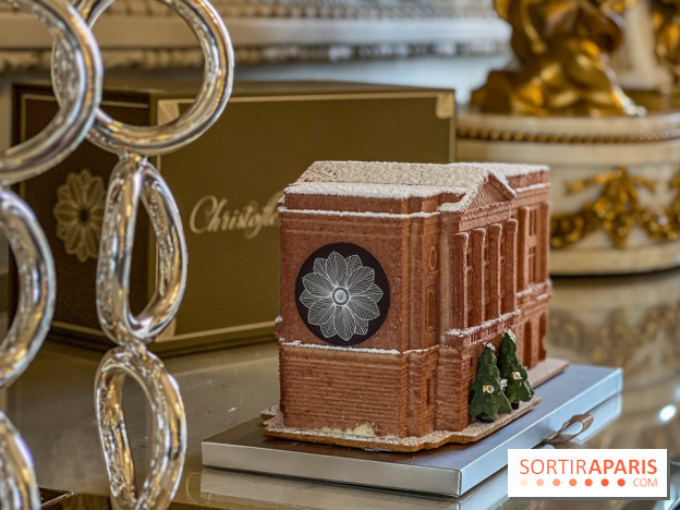 La Bûche de Noël 2025 de l'Hôtel de Crillon par Matthieu Carlin : le palace ... à croquer !