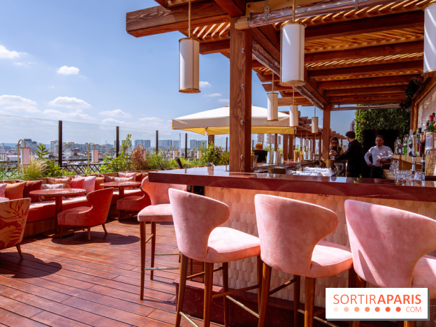 La terrasse en rooftop du Kinugawa à l'hôtel Sax Paris 7e