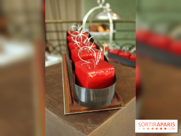 La Bûche Shangri-La Hotel 2013 by François Perret