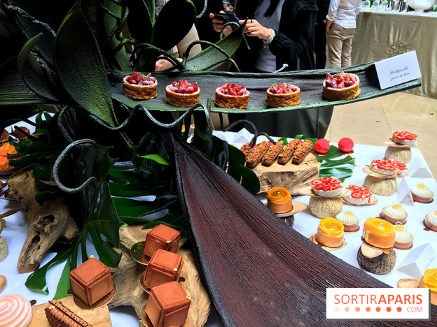 Les nouvelles pâtisseries du Plaza Athénée