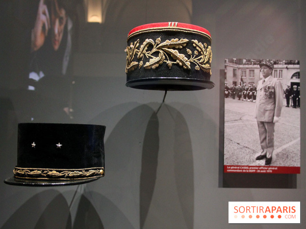 Exposition Pompiers à lHôtel de Ville