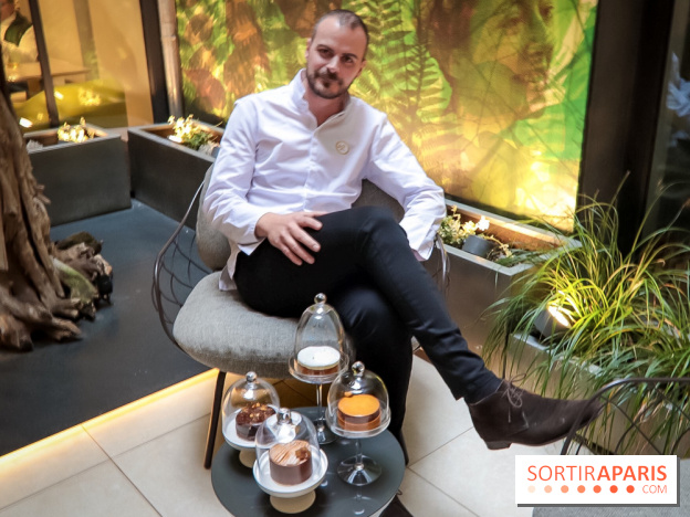 Tea-time Hotel Duo by Kevin Lacote