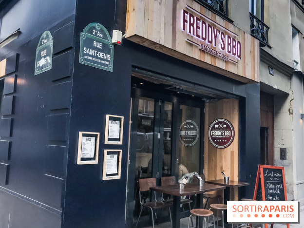 Freddy’s BBQ, le restaurant de viandes fumées à l’américaine