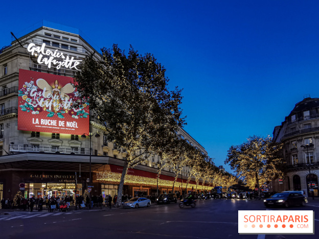 Vitrines et sapin de Noël au Galeries Lafayettes 2019 avec Virginie Efira - photos 