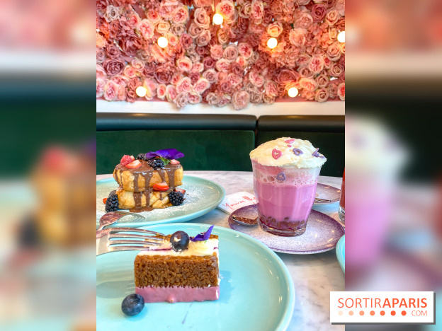 Elan café, le célèbre salon de thé rose aux Galeries Lafayette