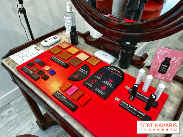 Fête des Mères 2022 : un atelier beauté pour apprendre à se maquiller entre mère et fille