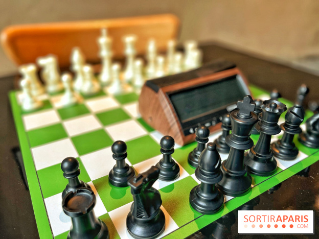 Blitz Society, le bar parisien qui vous apprend à jouer aux échecs