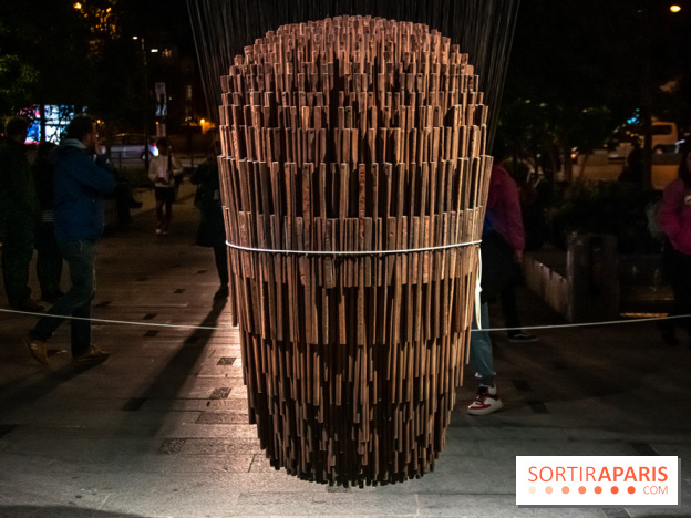 Nuit Blanche 2022 sur la place de la Samaritaine : Bing Bang, une sculpture hypnotisante et sonore