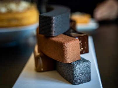 La Bûche de Noël de Quentin Lechat au Royal Monceau Raffles Paris 2022