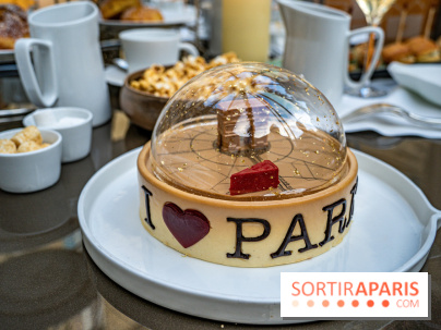 La Bûche de Noël 2022 de l'Hôtel Fouquet's paris par Anthony Coquereau