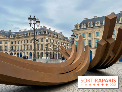 Les installations de Bernar Venet Place Vendôme