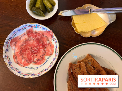 Aux Lyonnais - Beurre, pain, charcuterie