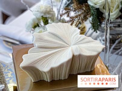 Bûche de Noël Fleur de Vanille du Shangri-La Paris 2025 par Timothy Lan, une création haute couture